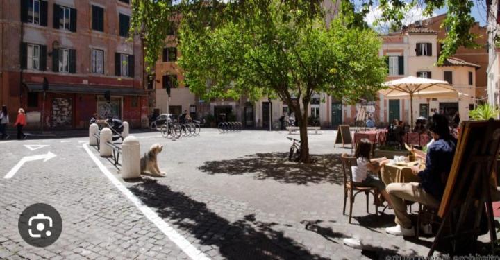 Central Apartment In Trastevere Rome Luaran gambar